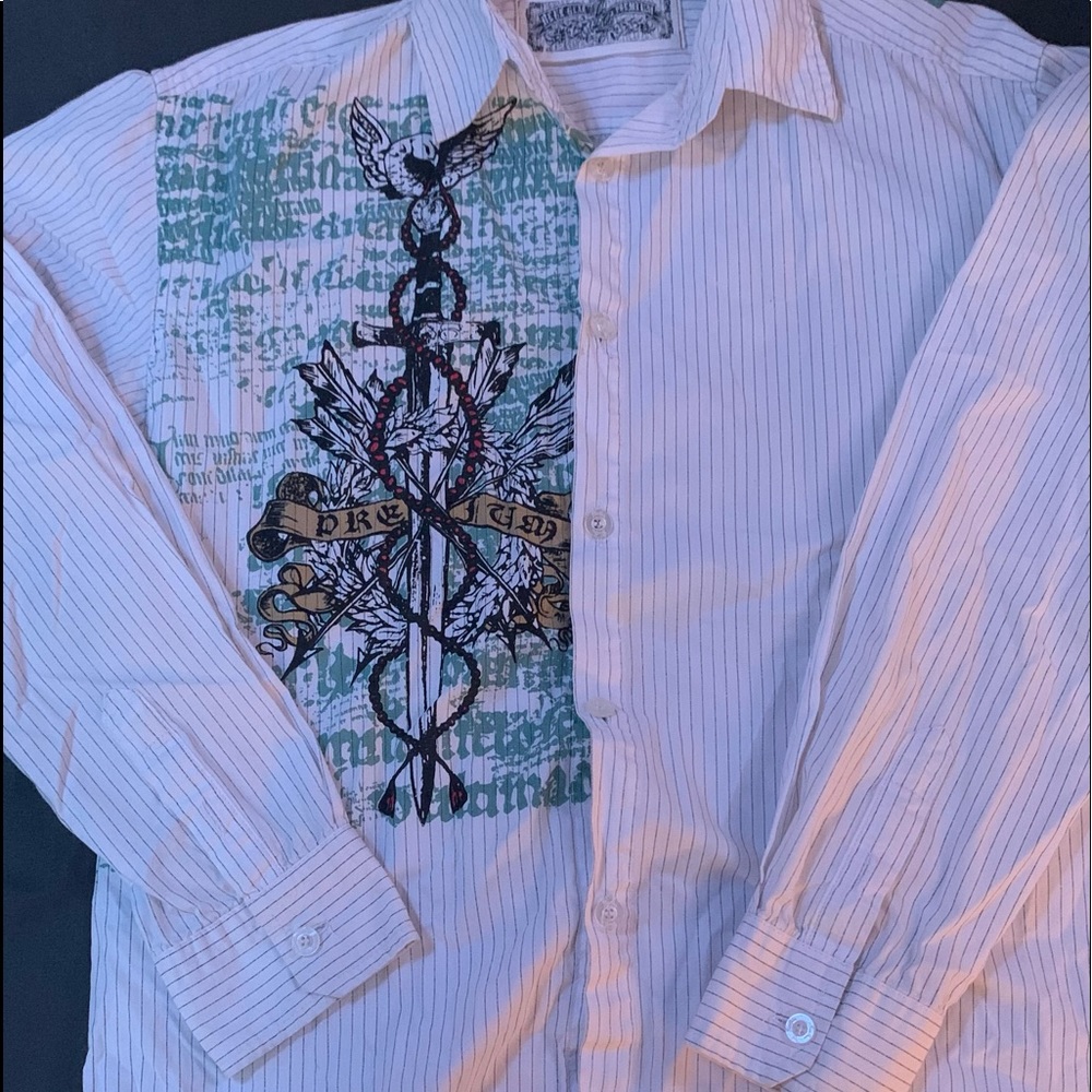 BUTTON UP BIRD AND SWORD DETAILING